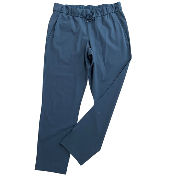 Lululemon On The Fly 7/8 Pant Ink Blue Drawstring Travel Pant Size 8 - Picture 1 of 8
